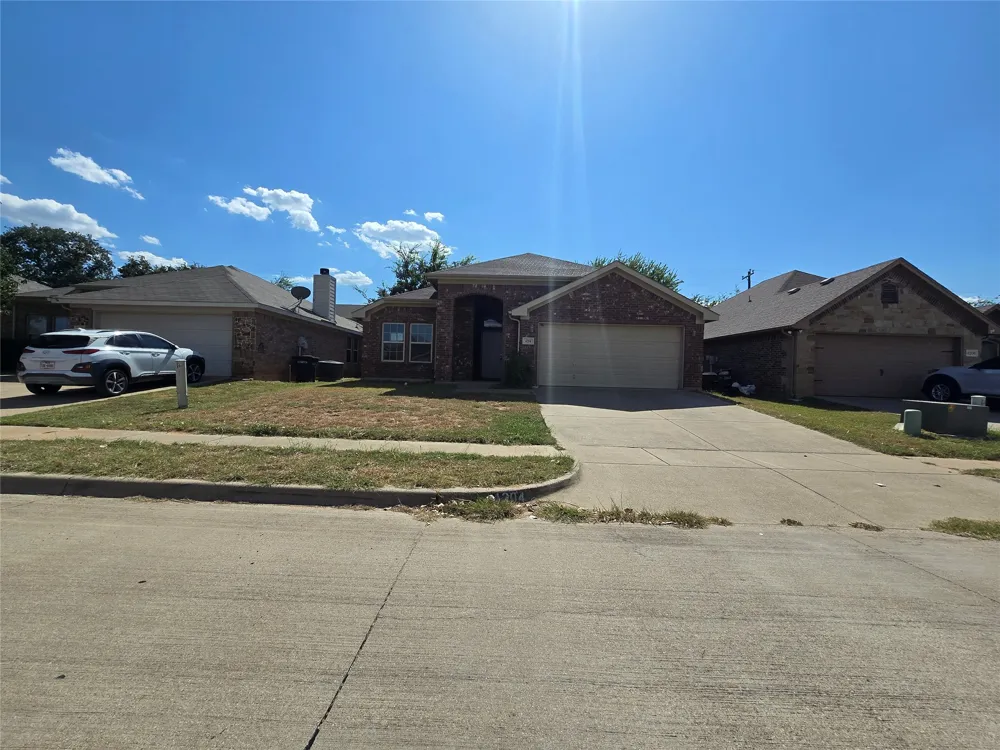 4204 Sapphire Lane Granbury, TX 76049