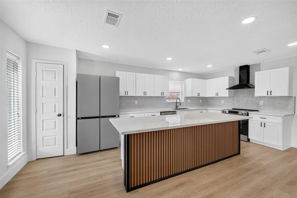 1407 Neptune Lane Houston, TX 77062