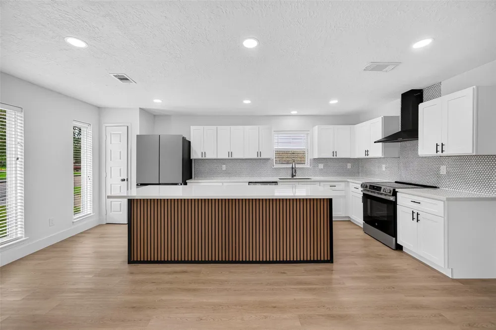 1407 Neptune Lane Houston, TX 77062