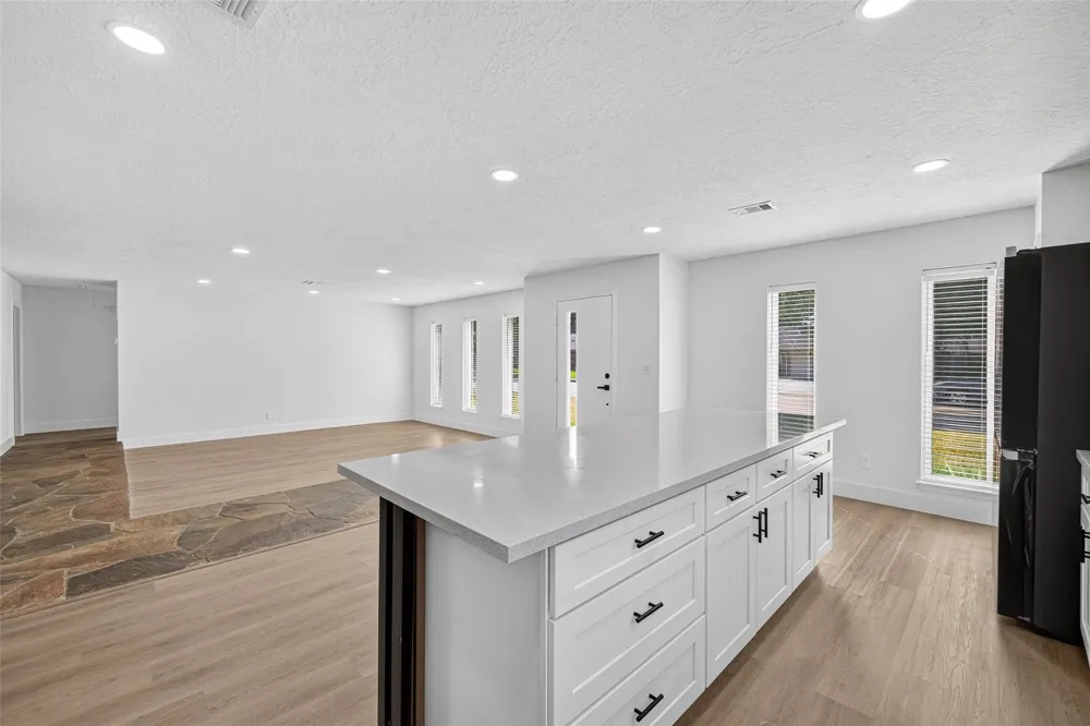1407 Neptune Lane Houston, TX 77062