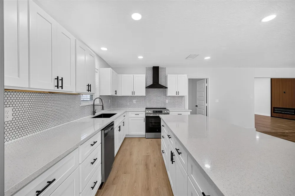 1407 Neptune Lane Houston, TX 77062