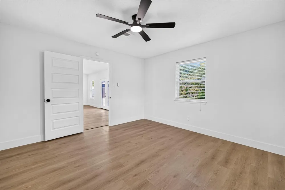 1407 Neptune Lane Houston, TX 77062