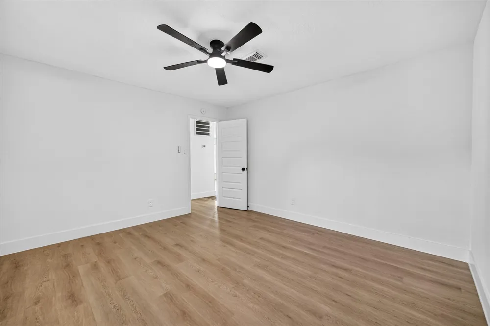 1407 Neptune Lane Houston, TX 77062