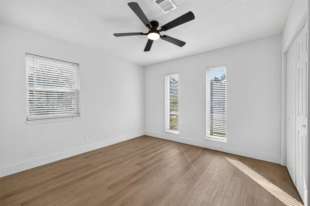 1407 Neptune Lane Houston, TX 77062