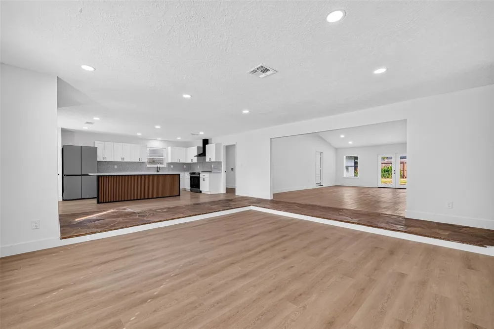 1407 Neptune Lane Houston, TX 77062