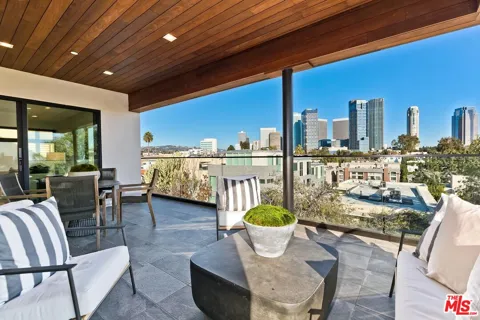 1839 Pandora Avenue