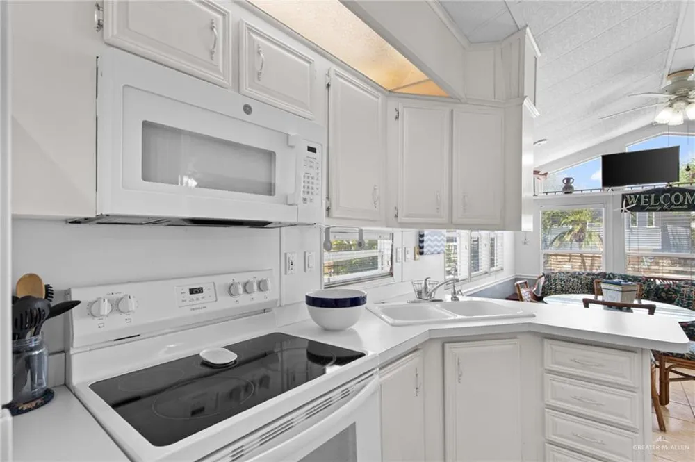 756 E Clam Circle Port Isabel, TX 78578