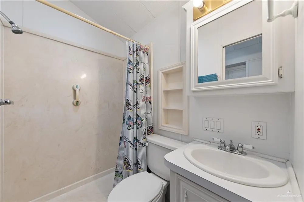 756 E Clam Circle Port Isabel, TX 78578