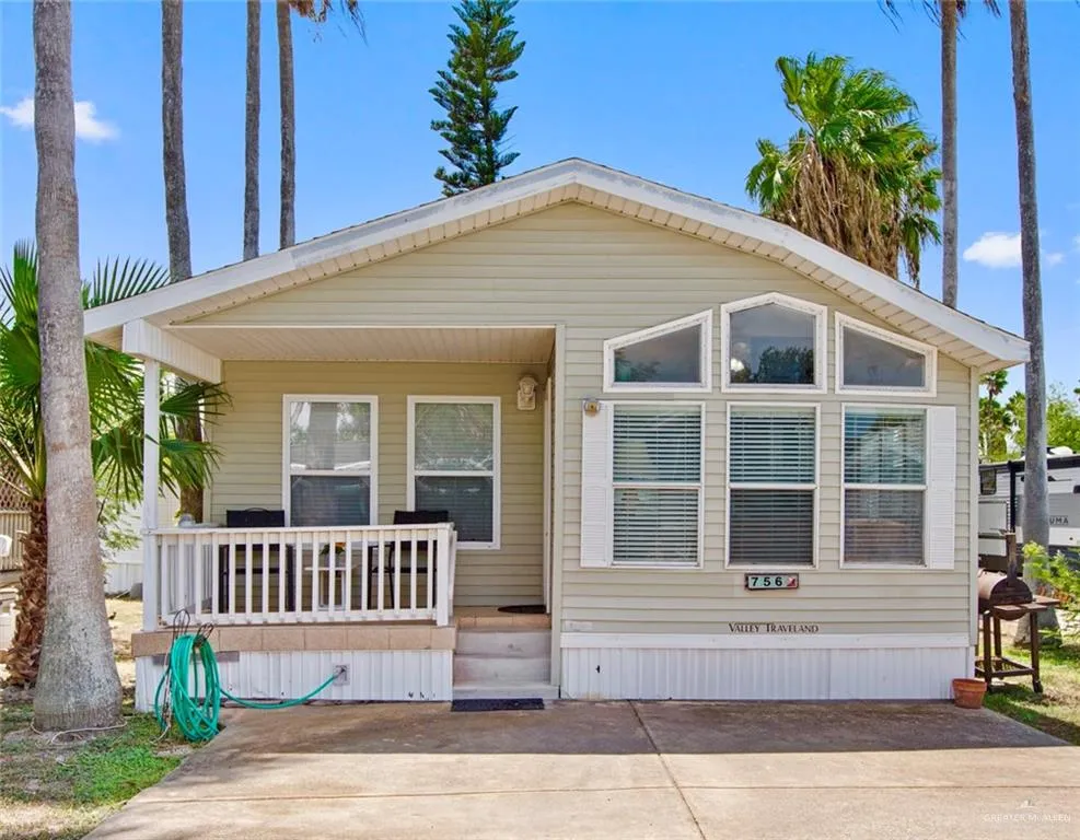 756 E Clam Circle Port Isabel, TX 78578
