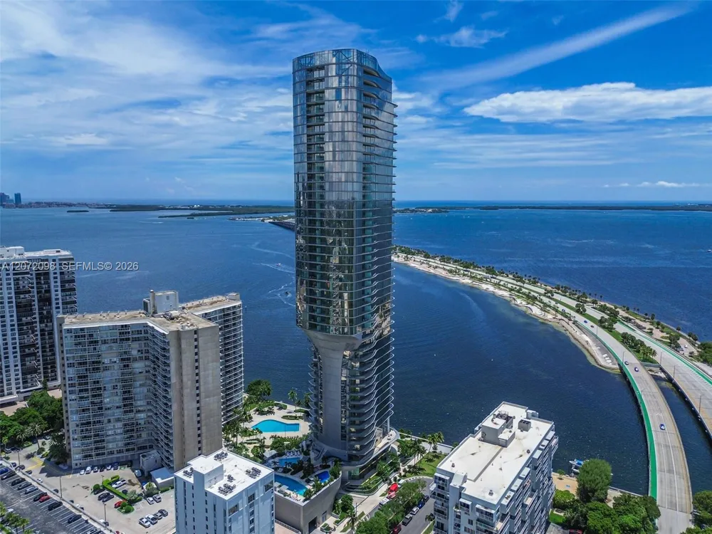 175 SE 25 Road #PH4301 Miami, FL 33129