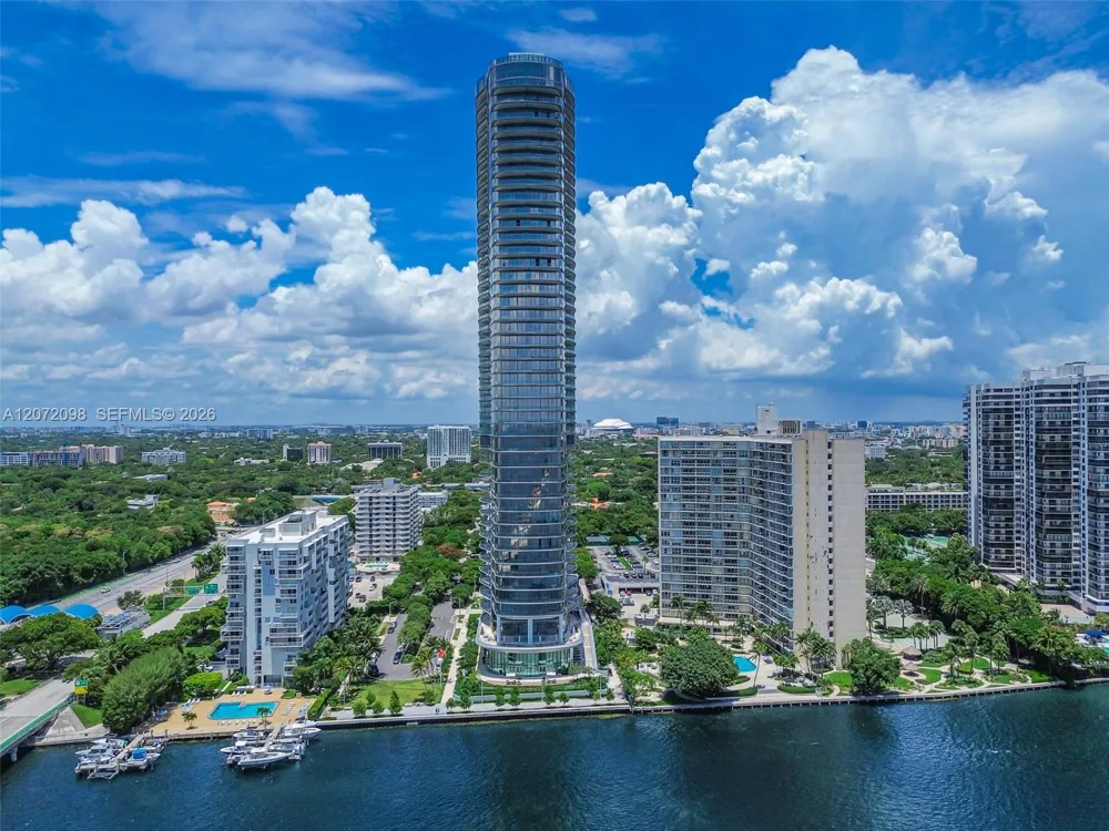 175 SE 25 Road #PH4301 Miami, FL 33129
