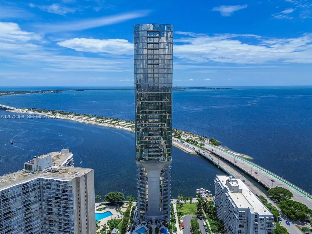 175 SE 25 Road #PH4301 Miami, FL 33129