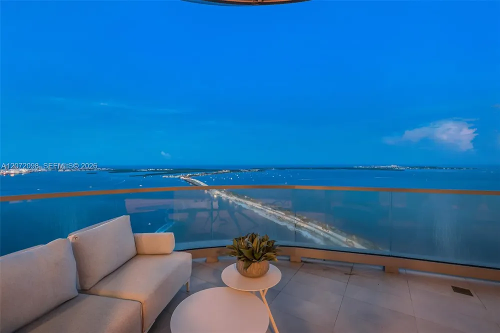 175 SE 25 Road #PH4301 Miami, FL 33129