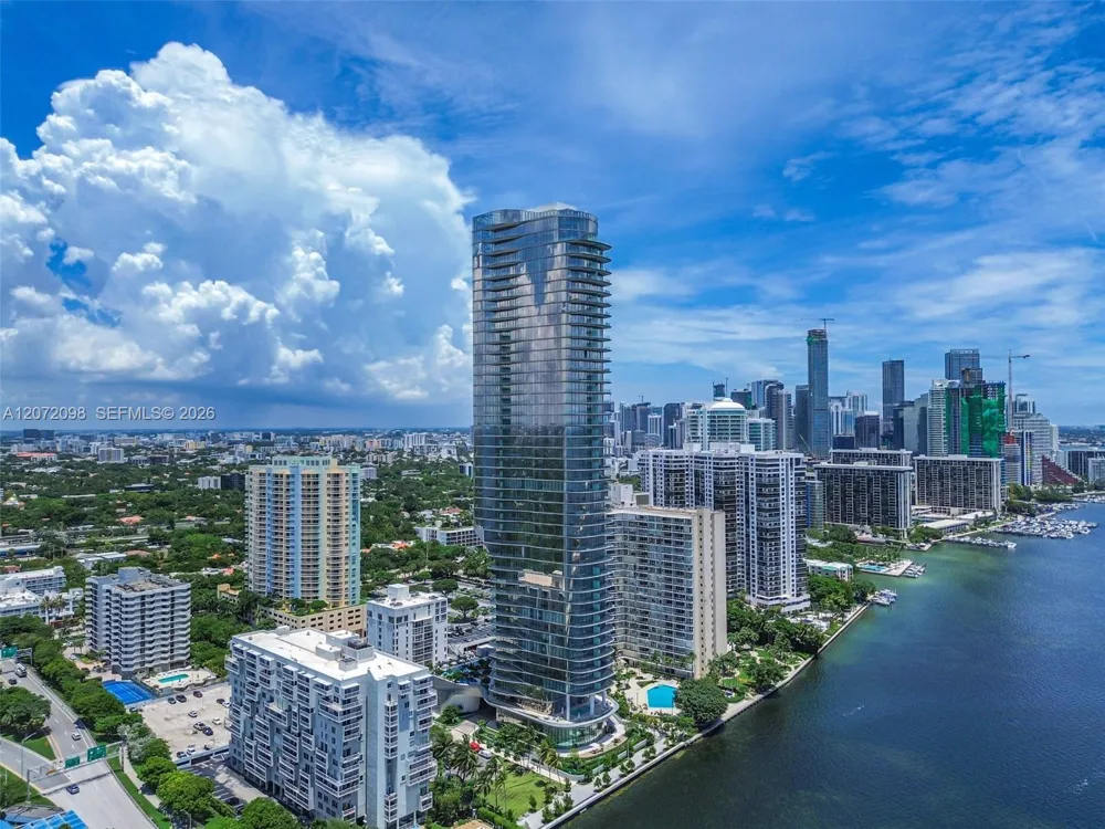 175 SE 25 Road #PH4301 Miami, FL 33129