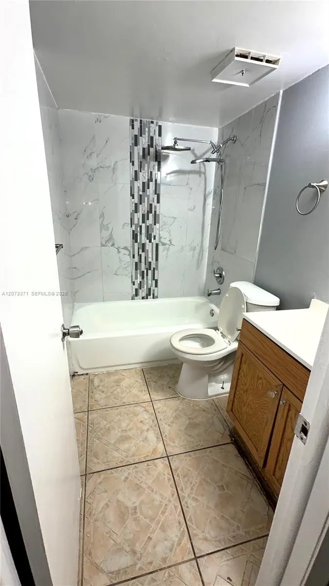 3470 Foxcroft Rd #108 Miramar, FL 33025