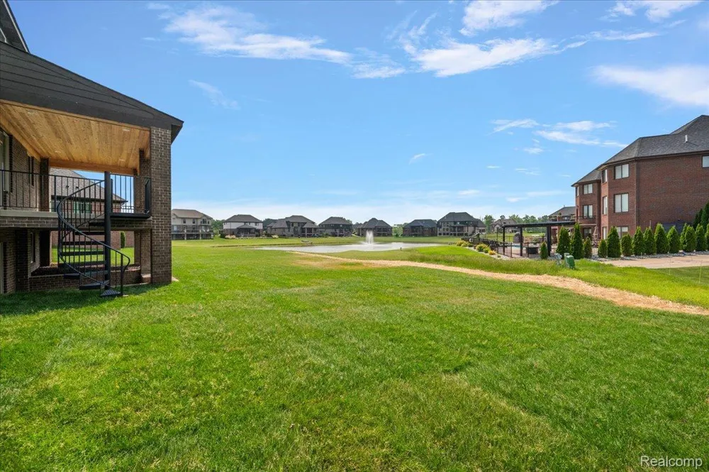 16199 VIA COLICO Macomb Township, MI 48042
