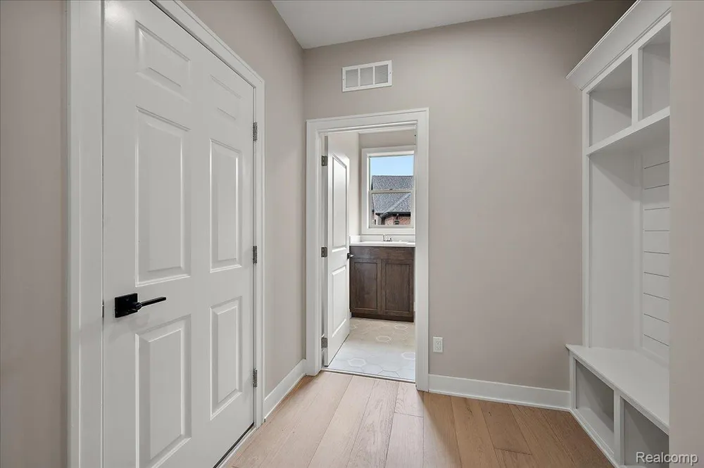 16199 VIA COLICO Macomb Township, MI 48042