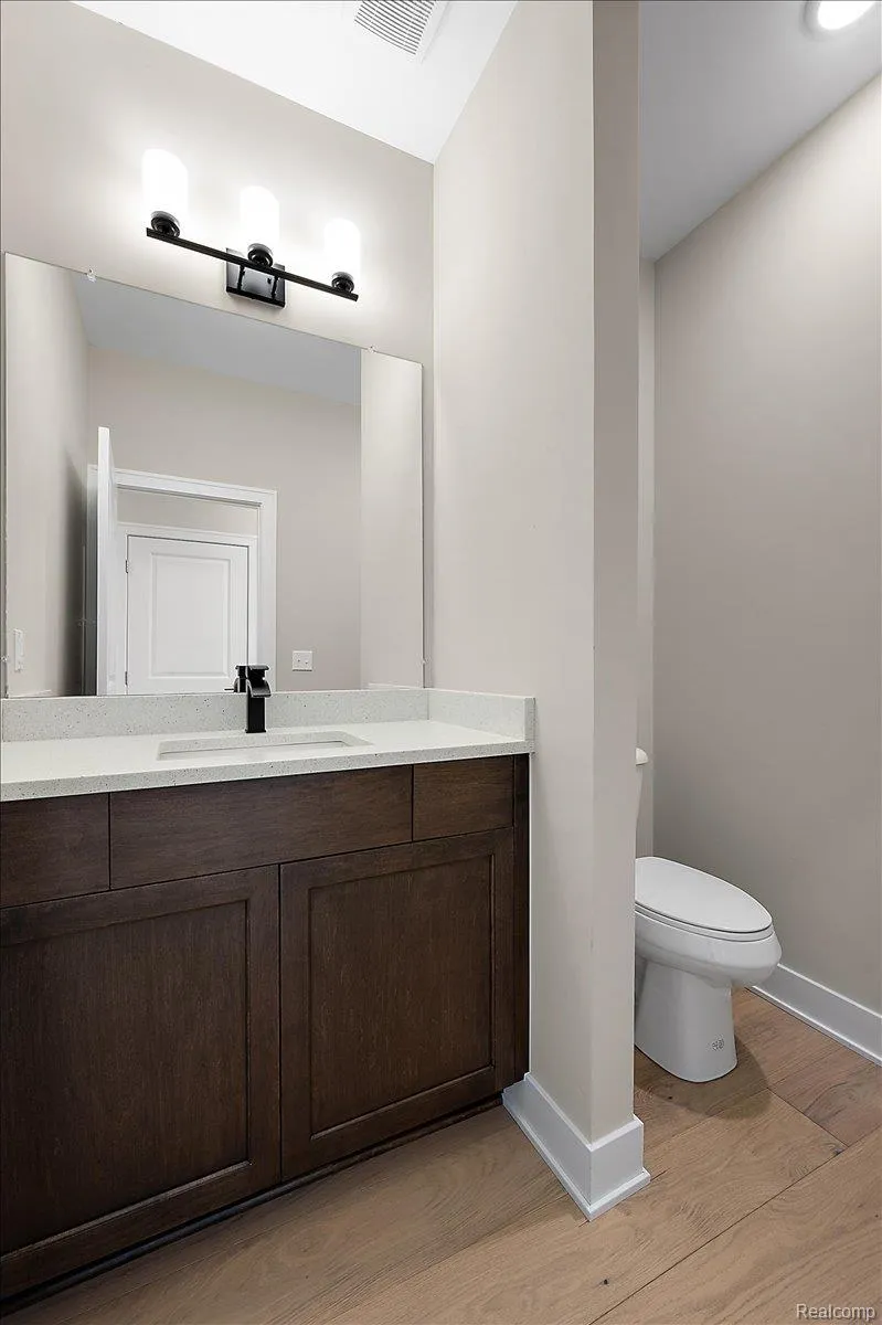 16199 VIA COLICO Macomb Township, MI 48042