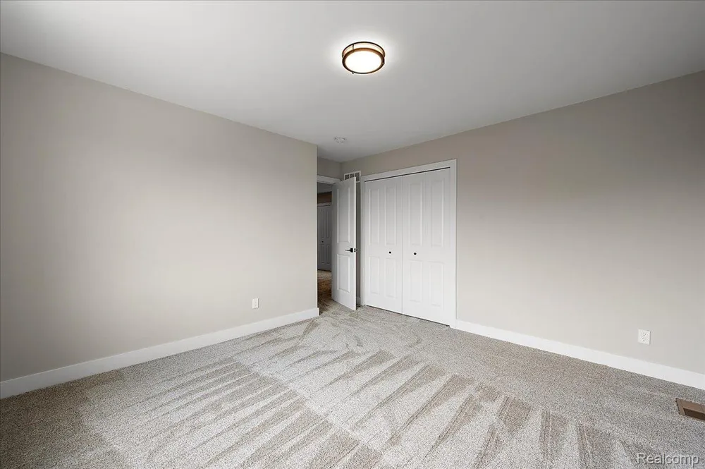 16199 VIA COLICO Macomb Township, MI 48042