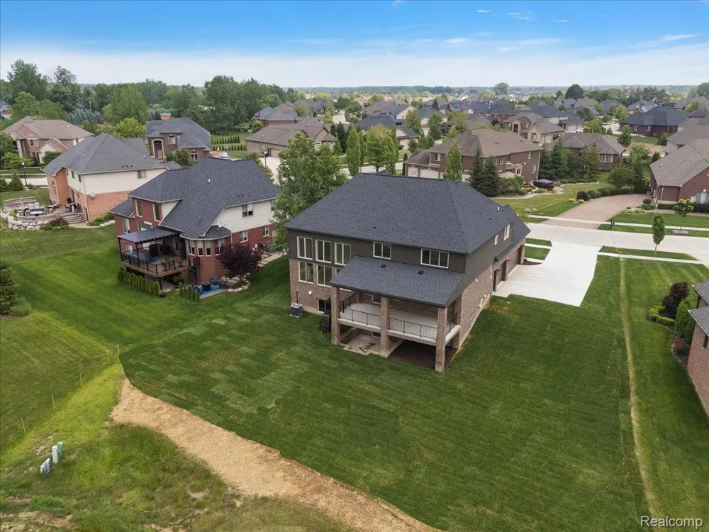 16199 VIA COLICO Macomb Township, MI 48042