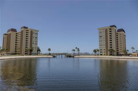 4525 COVE CIRCLE #1107