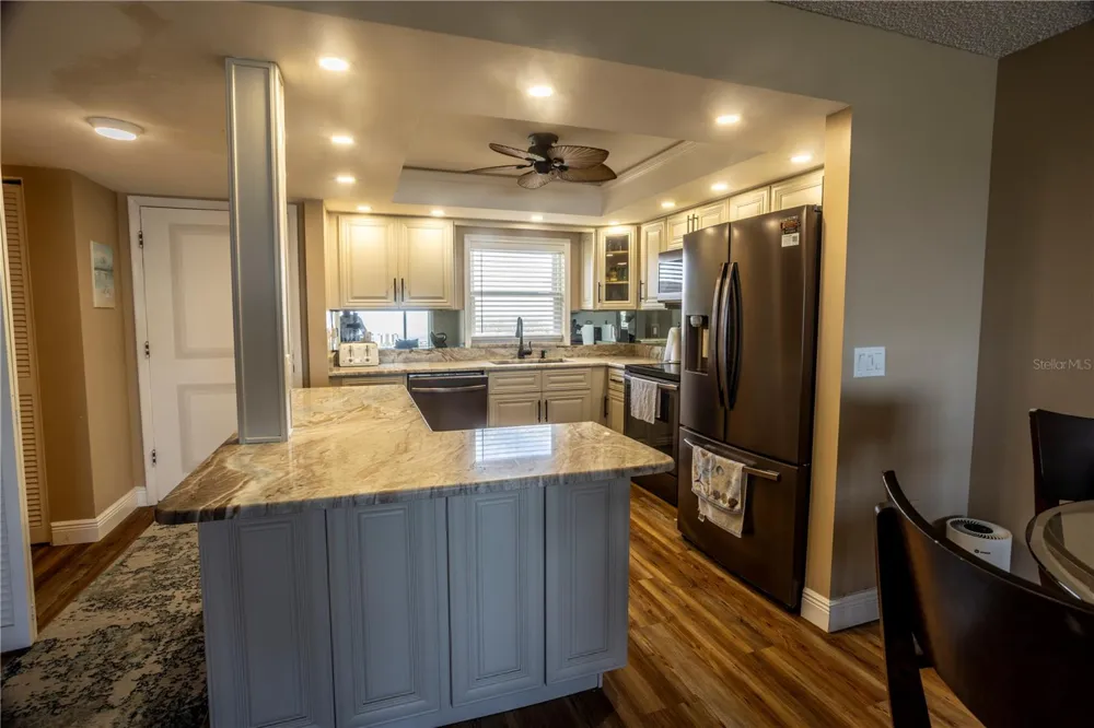 4525 COVE CIRCLE #1107 St Petersburg, FL 33708