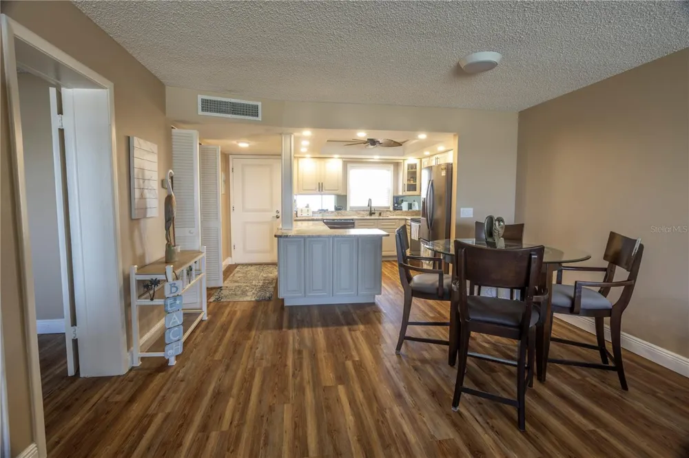 4525 COVE CIRCLE #1107 St Petersburg, FL 33708