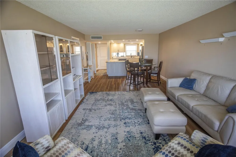 4525 COVE CIRCLE #1107 St Petersburg, FL 33708