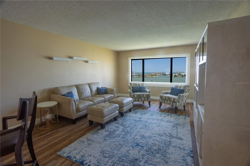 4525 COVE CIRCLE #1107 St Petersburg, FL 33708