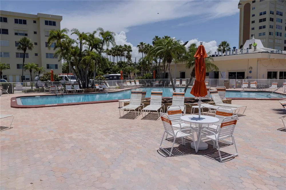 4525 COVE CIRCLE #1107 St Petersburg, FL 33708