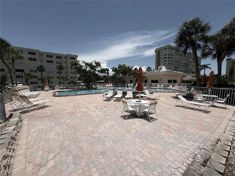 4525 COVE CIRCLE #1107 St Petersburg, FL 33708