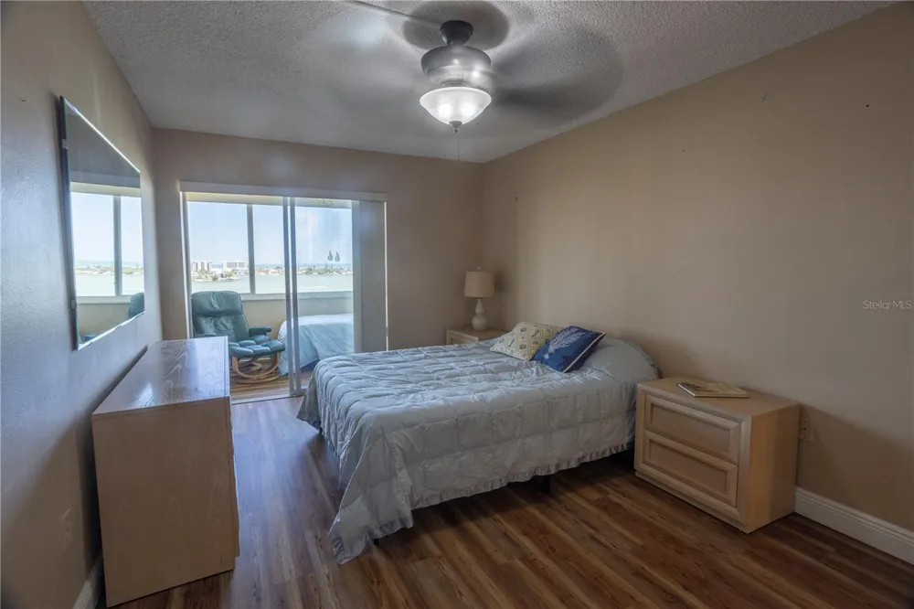 4525 COVE CIRCLE #1107 St Petersburg, FL 33708