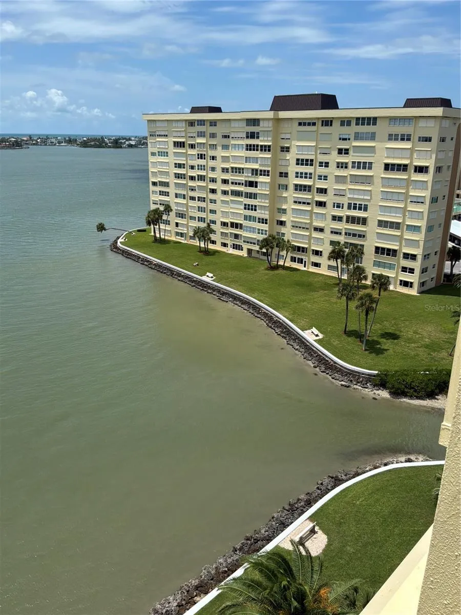 4525 COVE CIRCLE #1107 St Petersburg, FL 33708