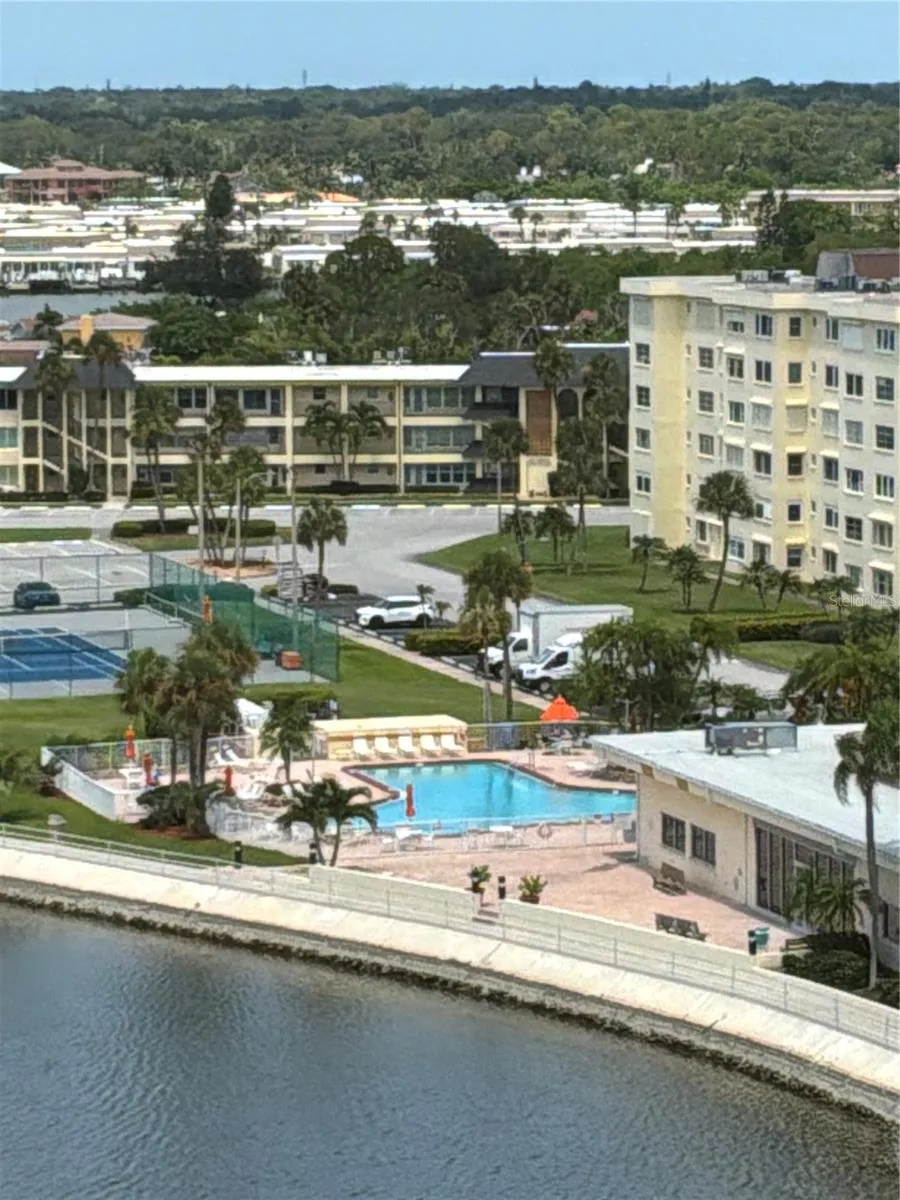 4525 COVE CIRCLE #1107 St Petersburg, FL 33708