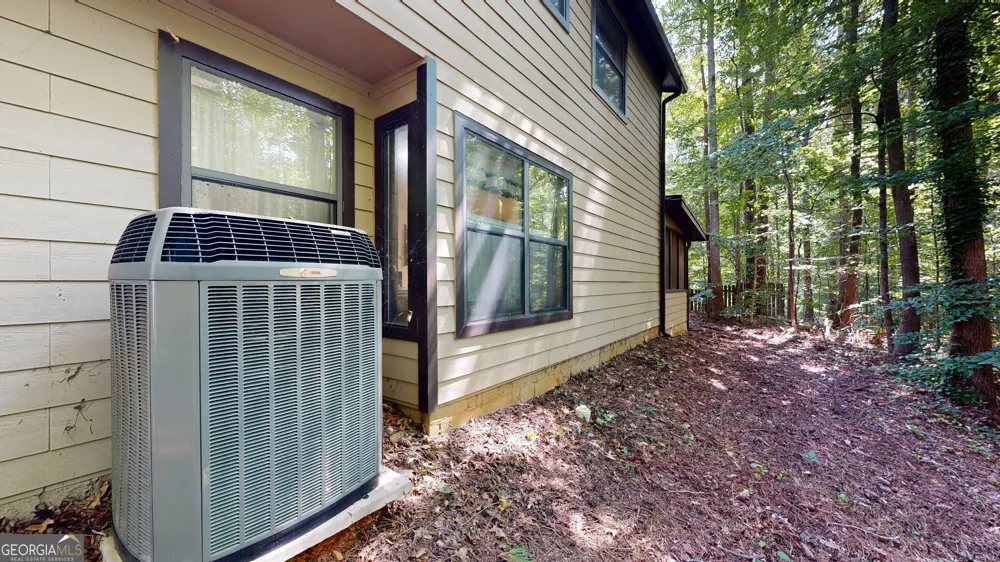 6562 Oakwood DR Douglasville, GA 30135