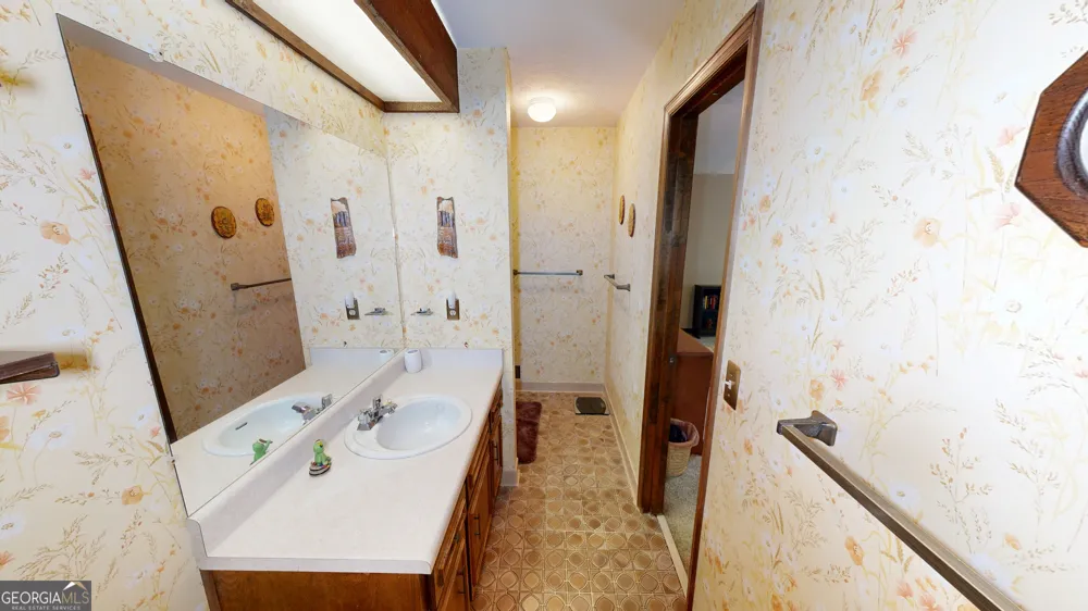 6562 Oakwood DR Douglasville, GA 30135