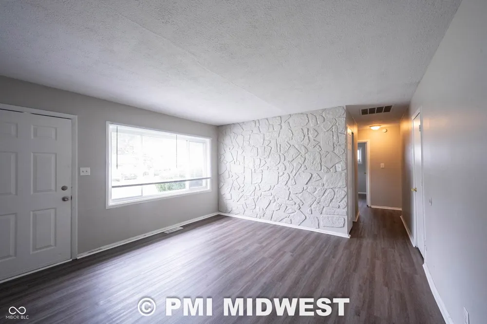 4939 Katherine Drive Indianapolis, IN 46226