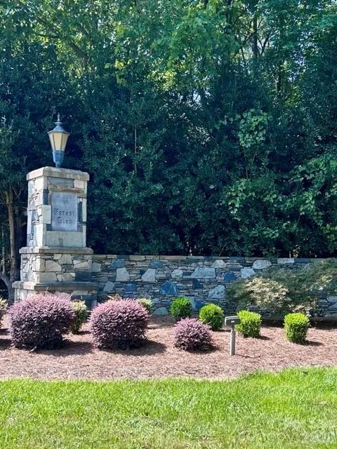 234 W Glenview Drive