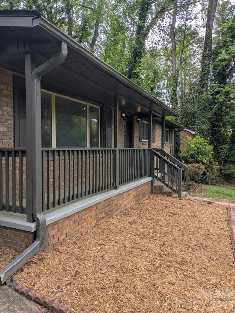 1002 Hemlock Drive