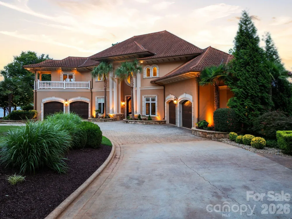 178 Mariner Pointe Lane Mooresville, NC 28117