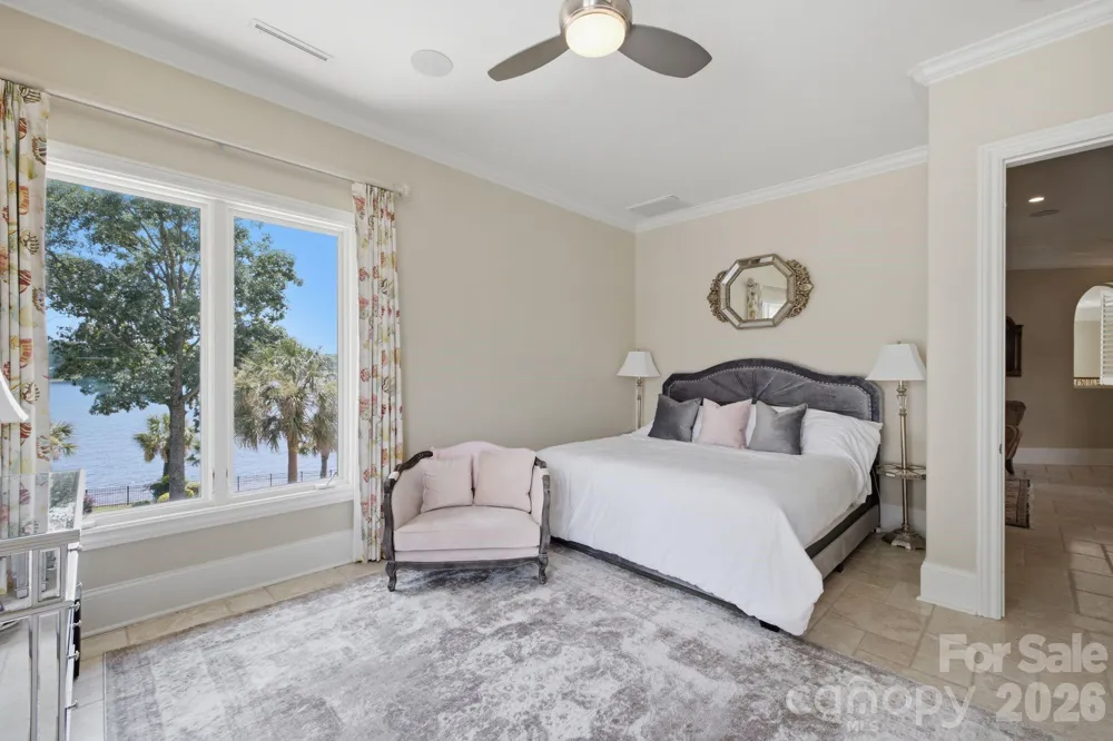 178 Mariner Pointe Lane Mooresville, NC 28117
