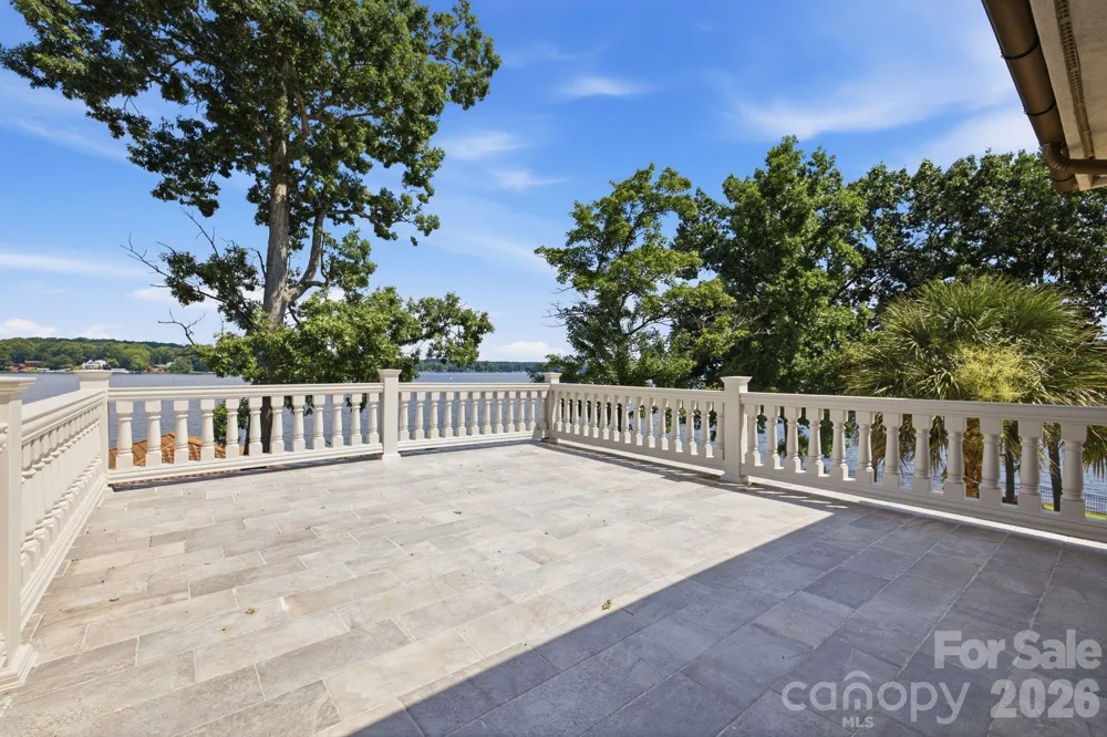 178 Mariner Pointe Lane Mooresville, NC 28117