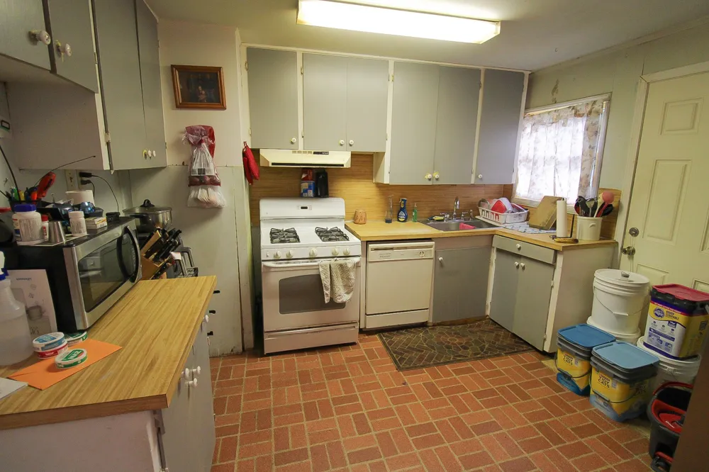 204 Roosevelt Hooks, TX 75561