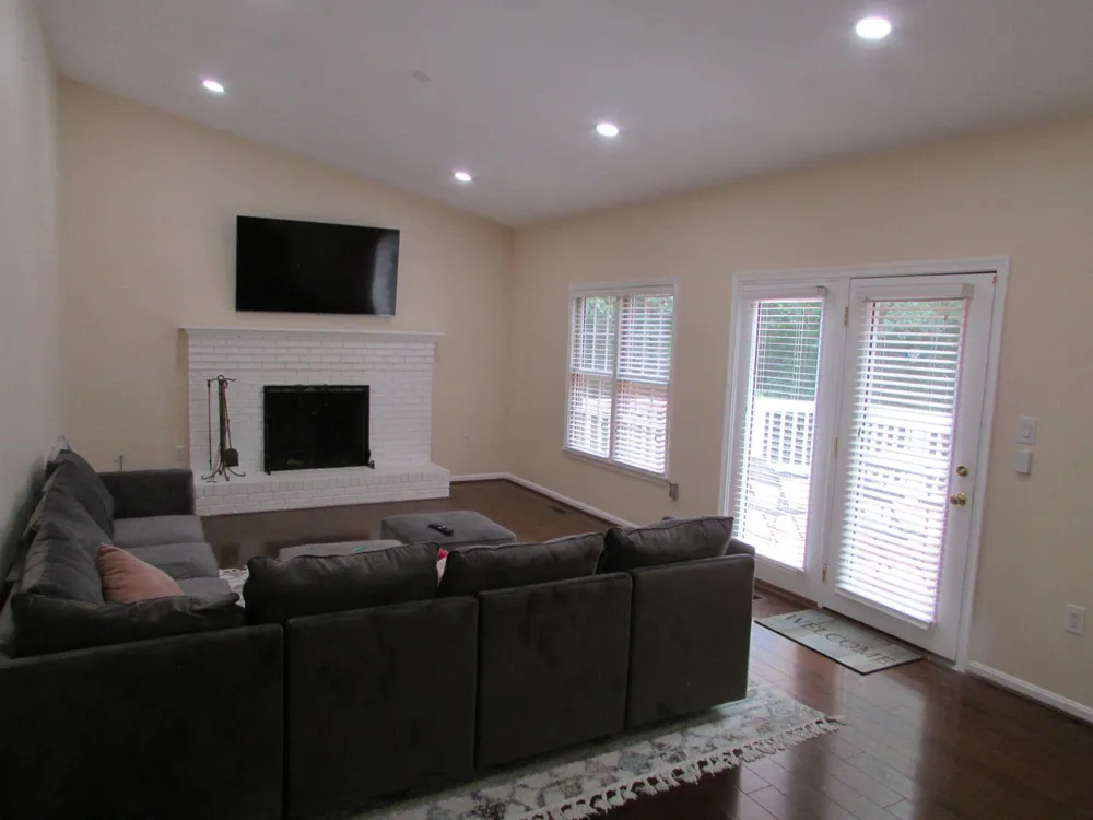 1009 WALES DRIVE La Plata, MD 20646
