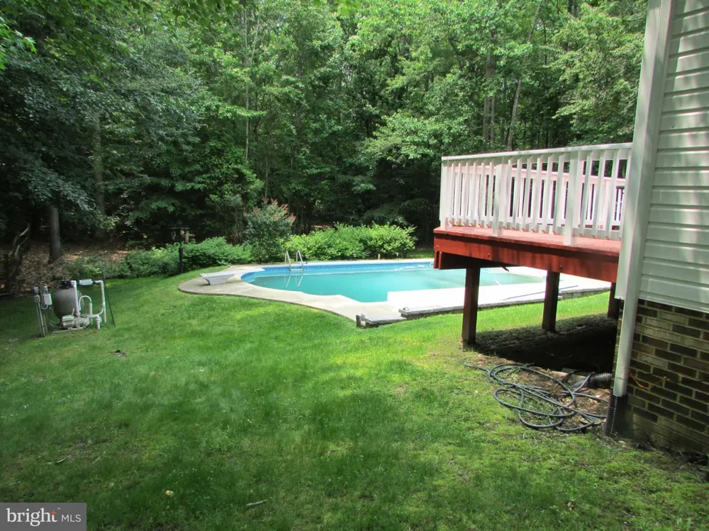 1009 WALES DRIVE La Plata, MD 20646