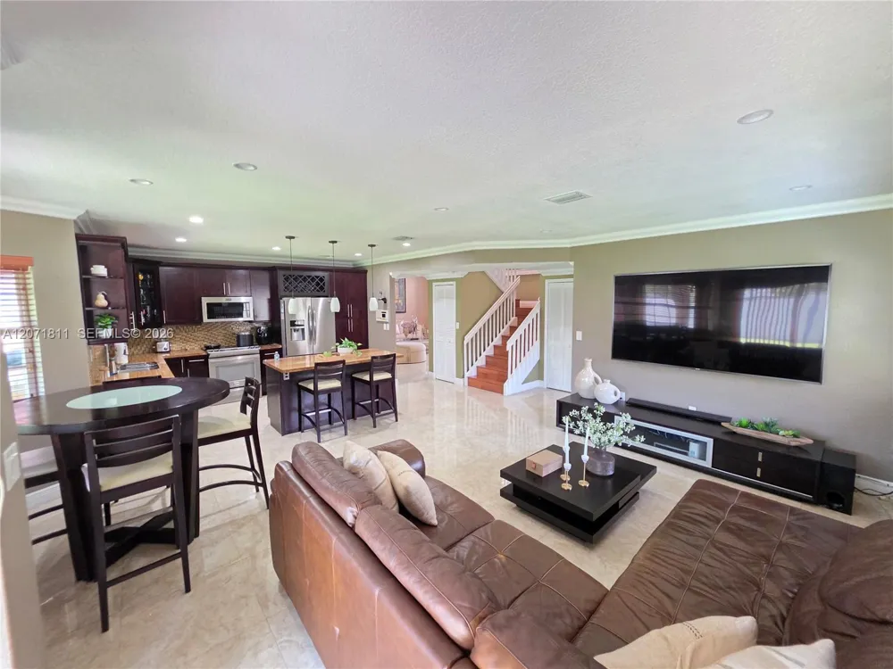 9352 SW 166th Ct Miami, FL 33196