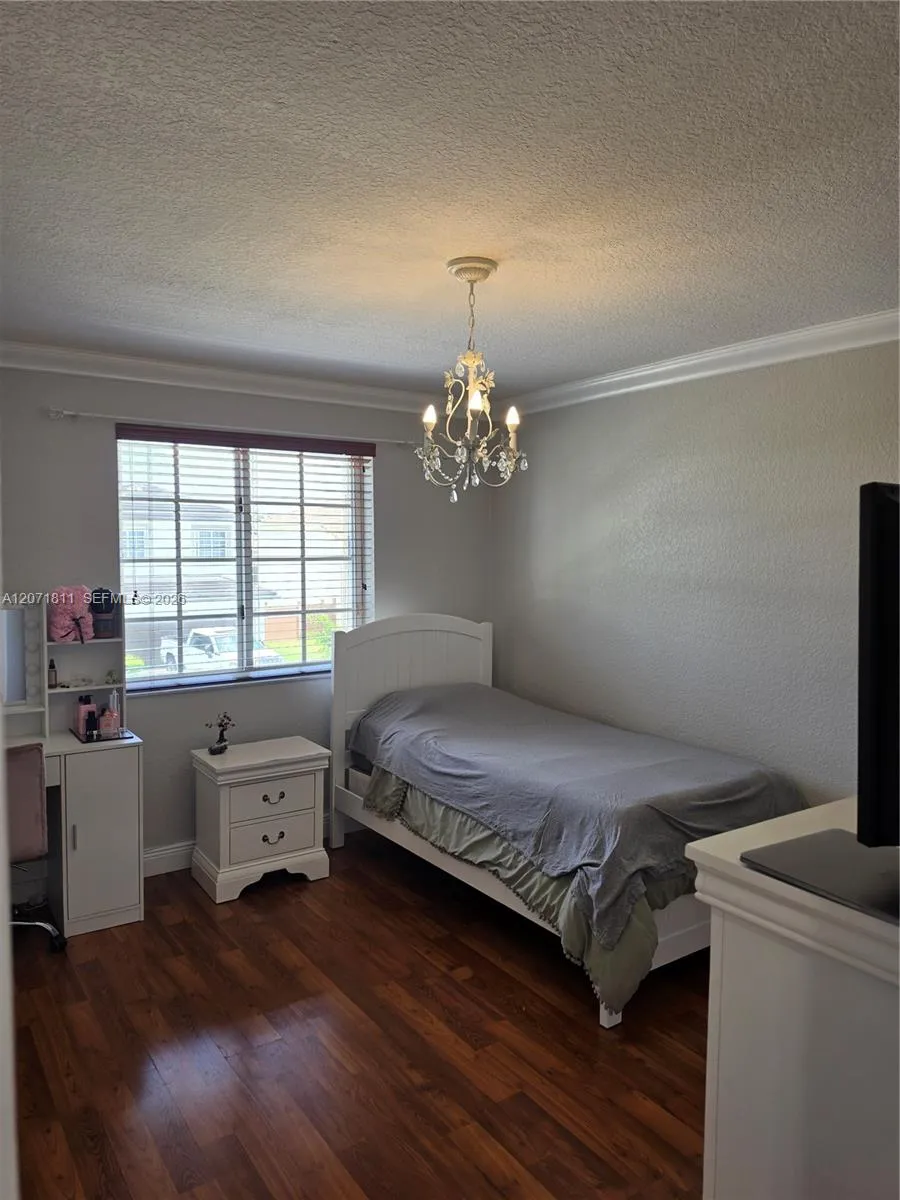 9352 SW 166th Ct Miami, FL 33196