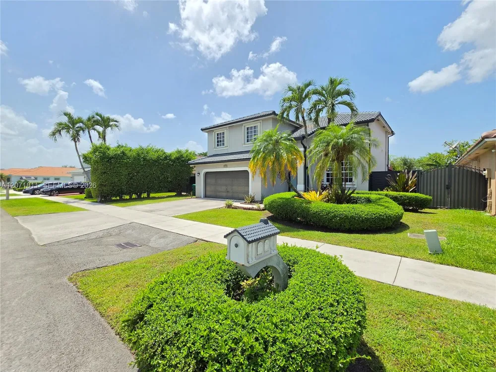 9352 SW 166th Ct Miami, FL 33196