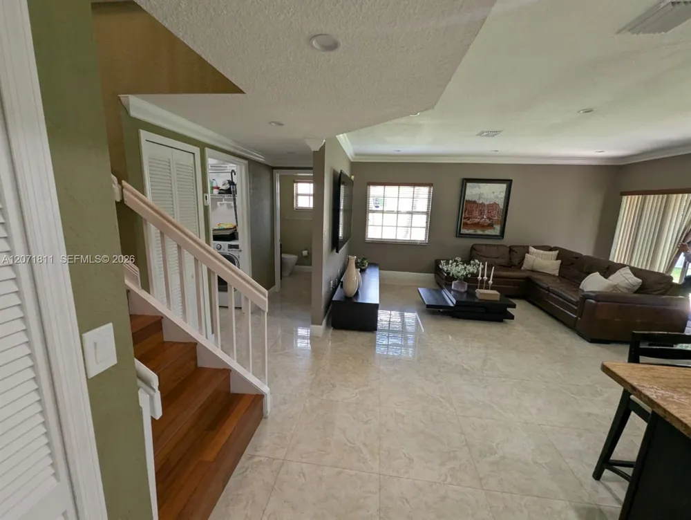 9352 SW 166th Ct Miami, FL 33196