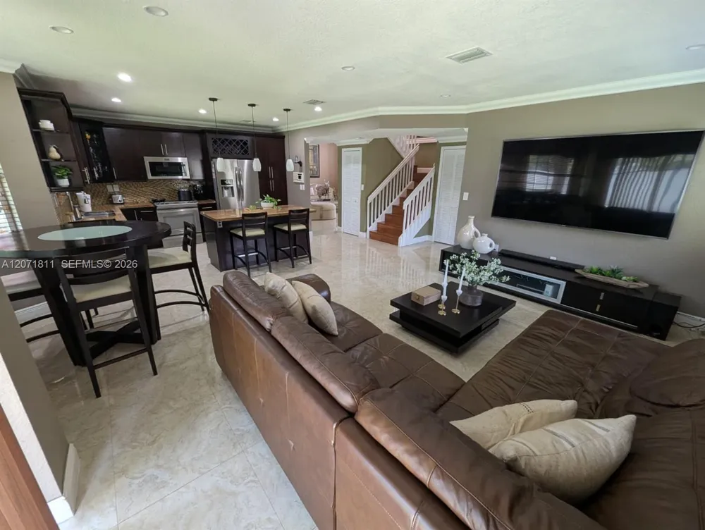 9352 SW 166th Ct Miami, FL 33196
